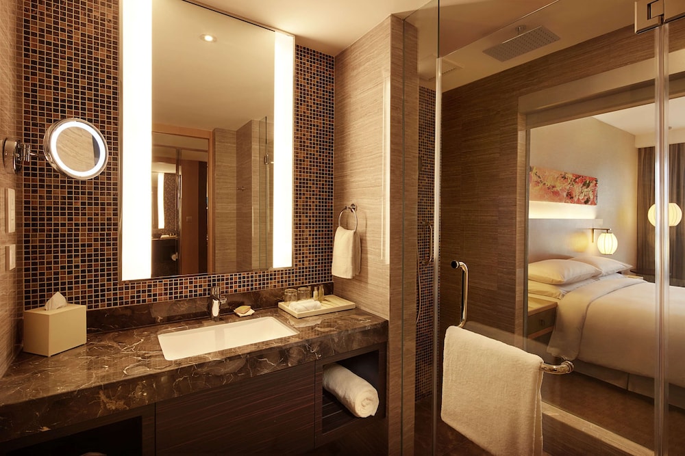 King Guest Room High Floor photo 2