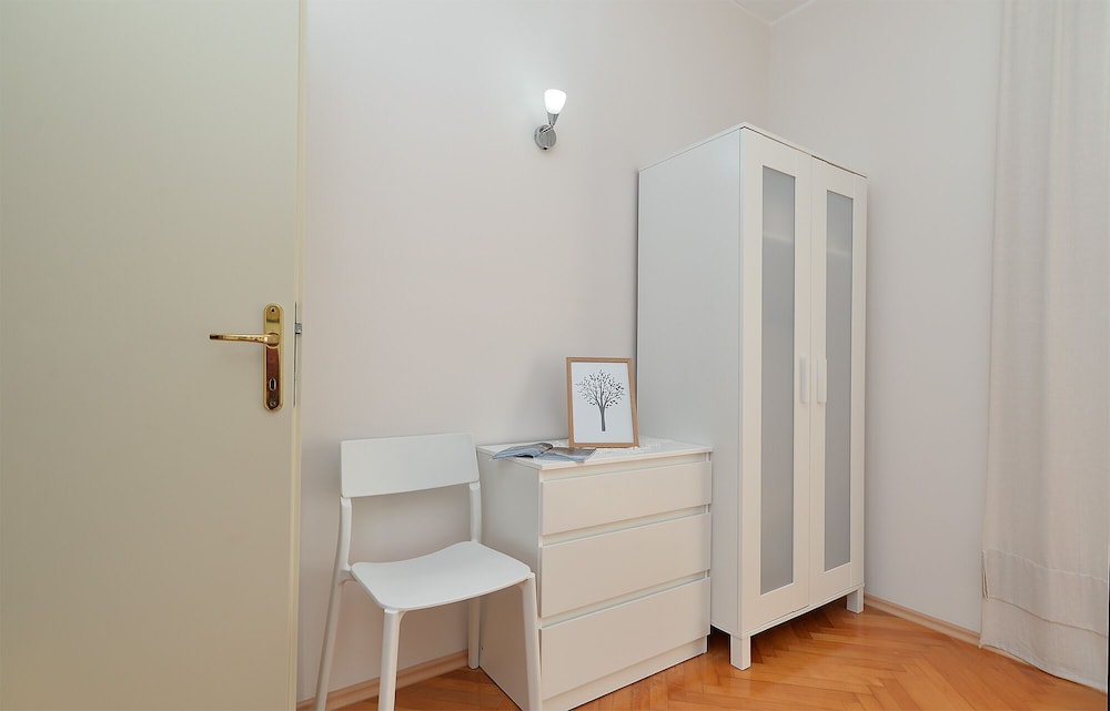 Standard Apartment, 3 Bedrooms (38/49)