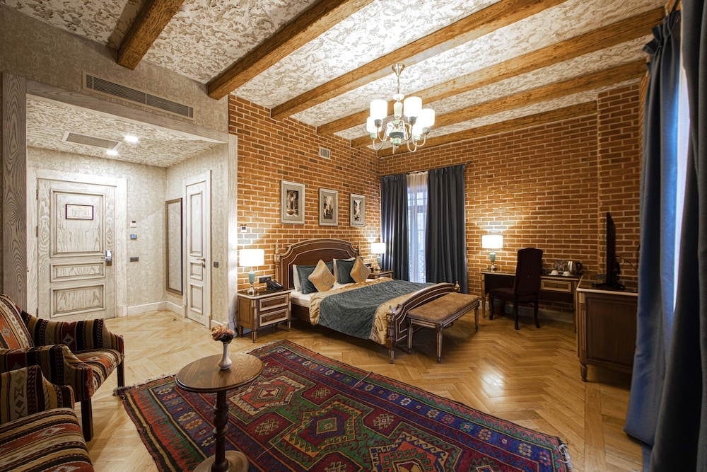 Deluxe Double or Twin Room - Photo 1