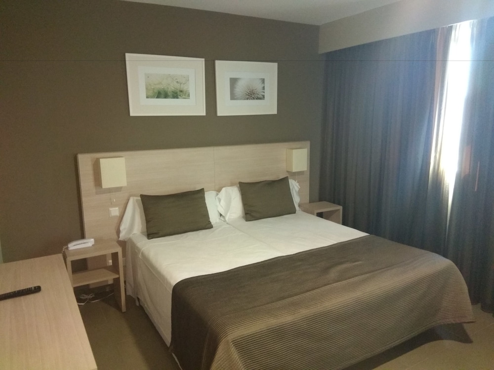 Habitación Doble Básica o con Dos Camas, Planta Baja