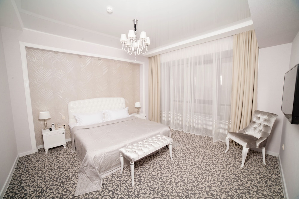 Luxury Suite photo 1