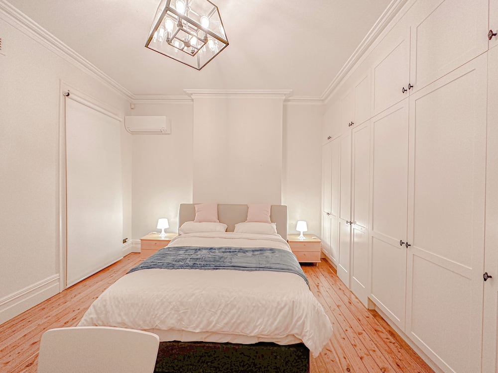 Business Room photo 2