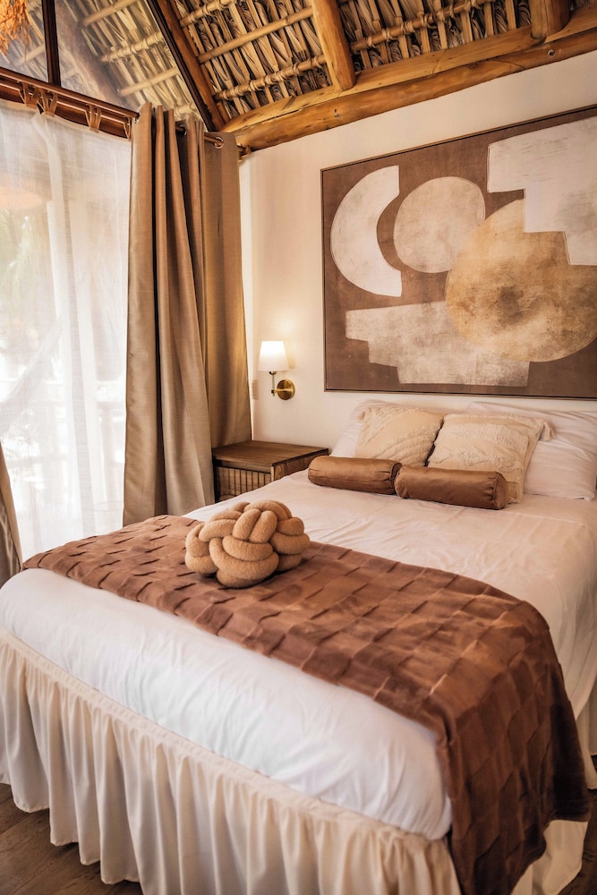 Deluxe Studio Suite, Sea View, Tower photo 1