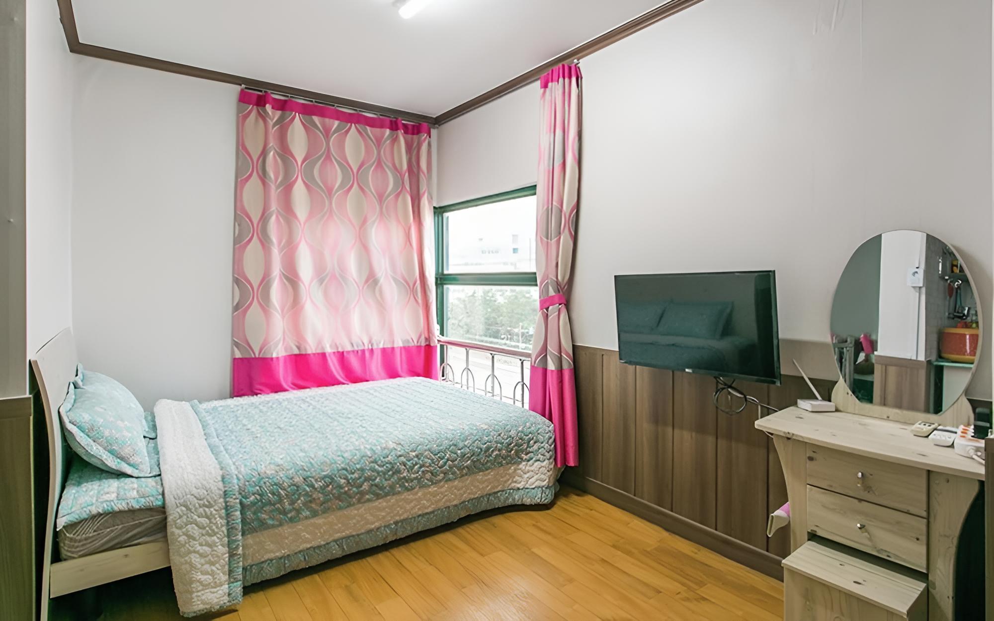 Room (Room 401 (Ocean View)) photo 1
