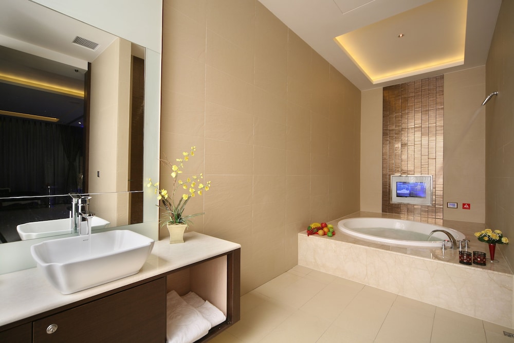 Deluxe Double Room - Photo 6
