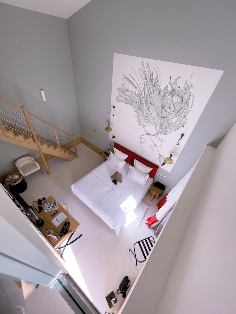Family Suite, Multiple Beds, Courtyard Area