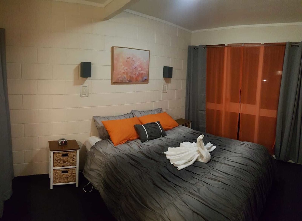 Standard Double Room, Garden View