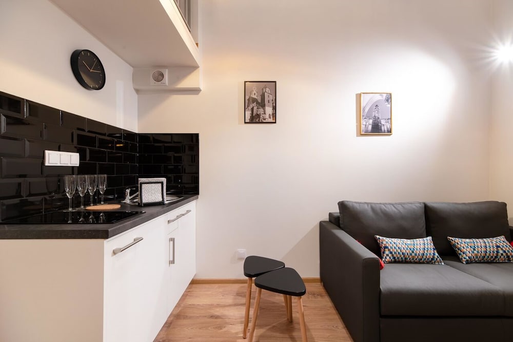 Apartment (D35)