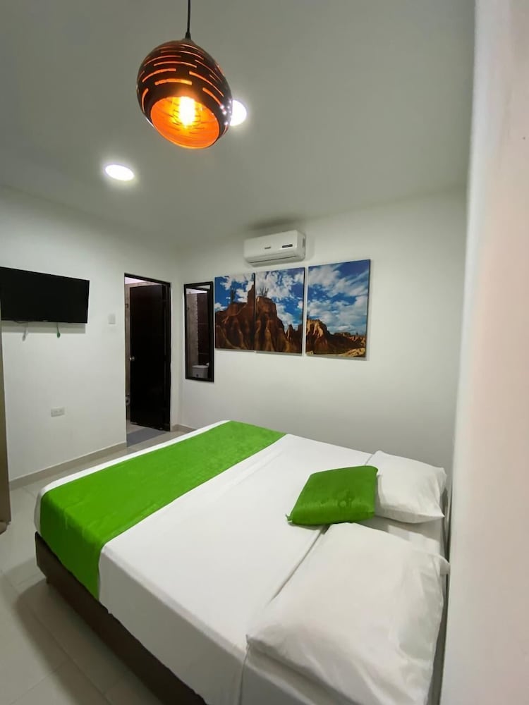 Basic Double Room photo 3