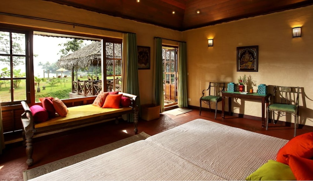 Traditional Villa, Multiple Beds, Non Smoking, Lake View