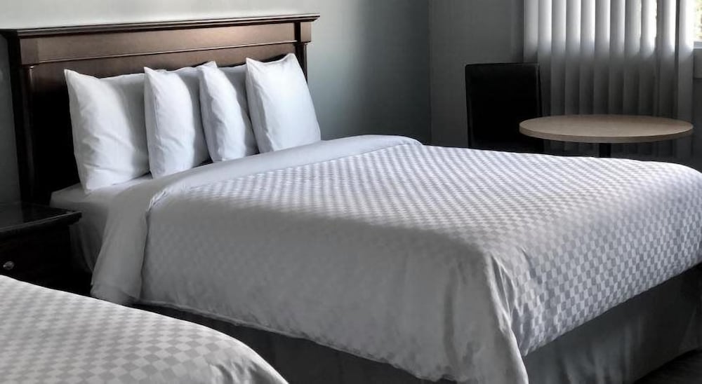 Classic Room, 1 Queen Bed, Balcony photo 1