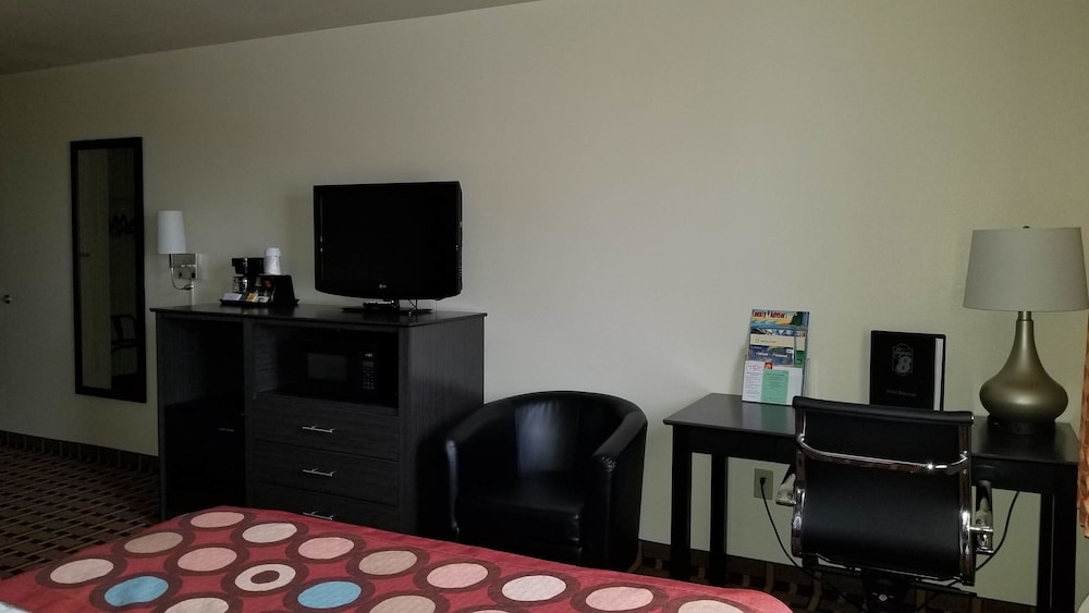 Standard Room, 2 Queen Beds - Photo 5