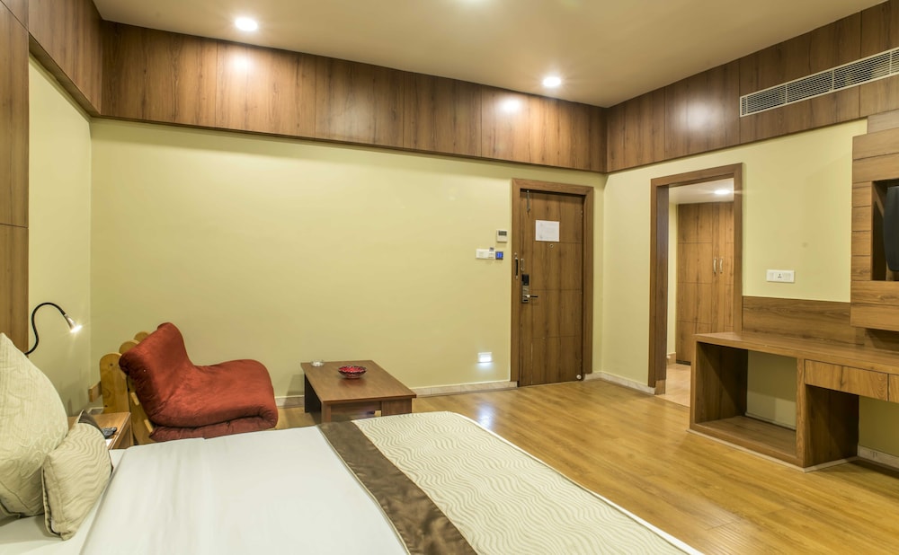 Super Deluxe Room - Photo 11