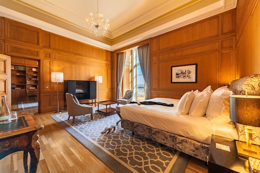 Presidential Suite (King Size Bed)