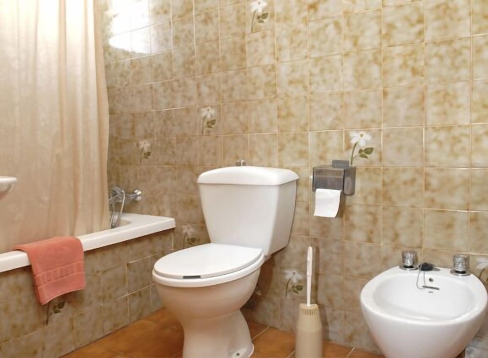 Family Room, Private Bathroom