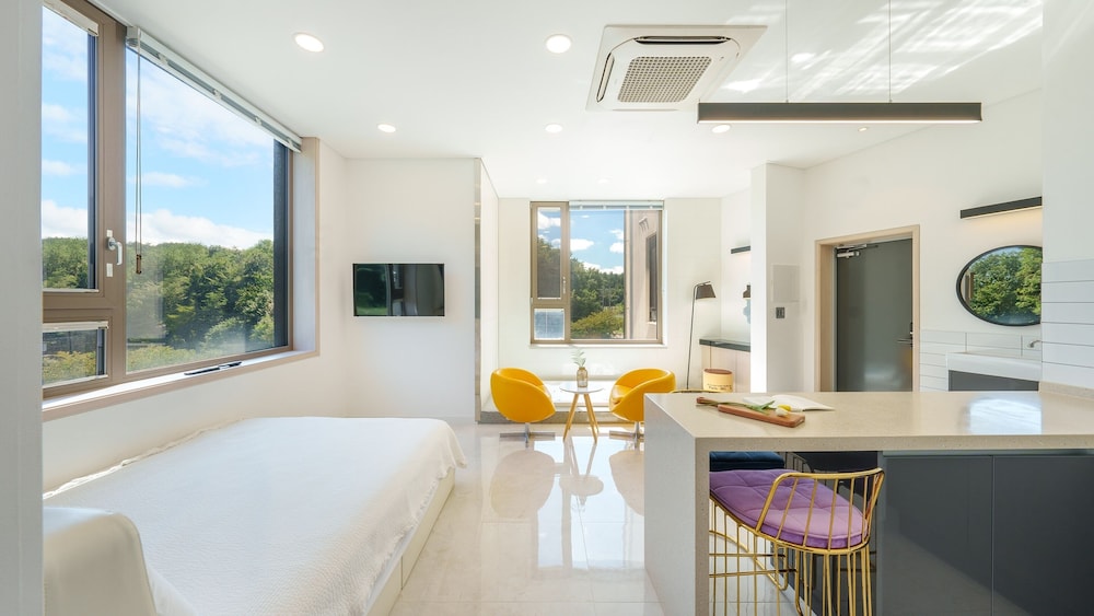 Basic Room, 1 Bedroom (Room 301) - Photo 7