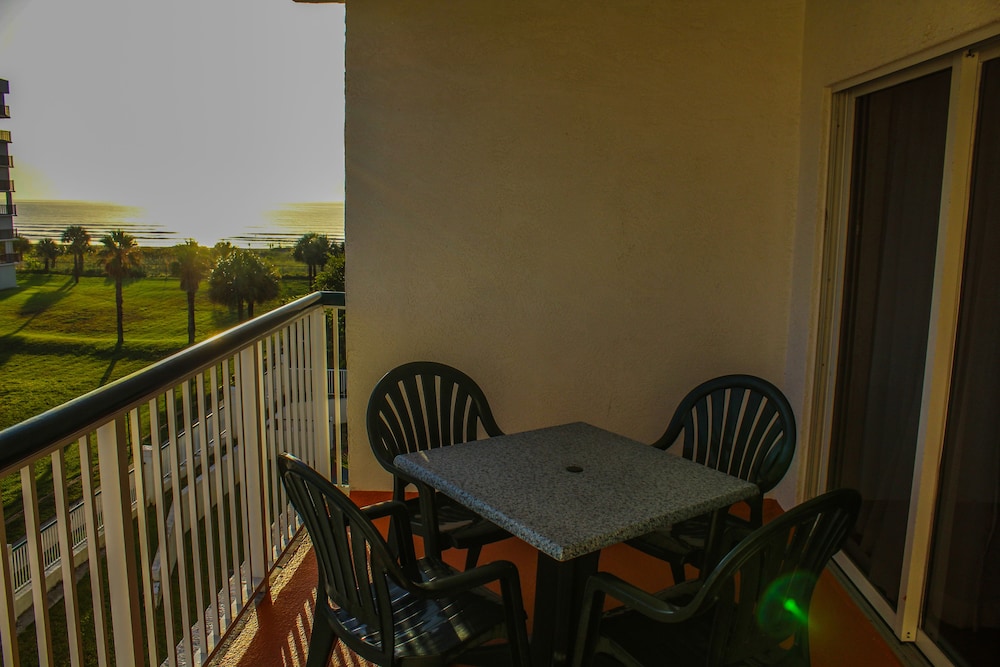 Apartment, 2 Bedrooms, Partial Ocean View - Photo 11