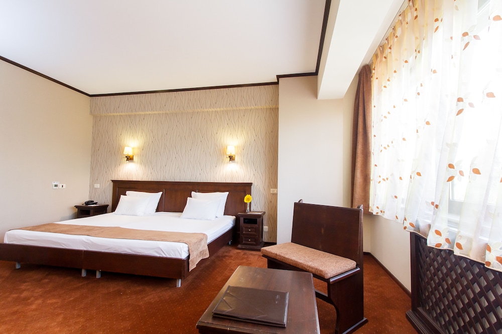 Executive Double Room - Photo 3