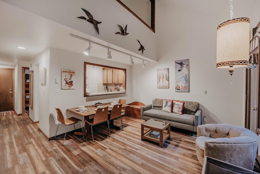 Condo, 1 Bedroom, Balcony, River View