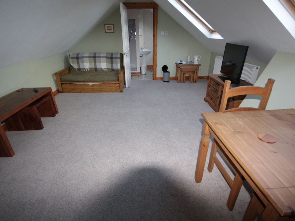 Suite, Private Bathroom - Photo 2