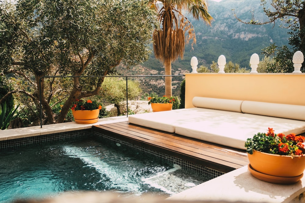 Grand Suite, Private Pool, Sea View photo 3