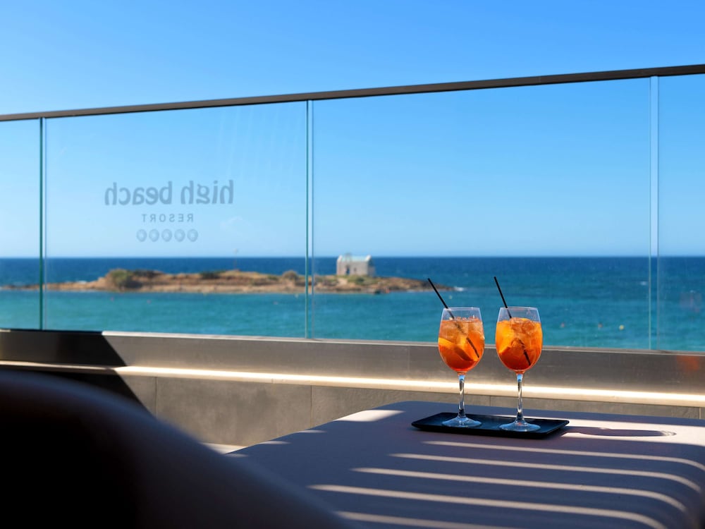 Diamond Suite Beachfront - Photo 15