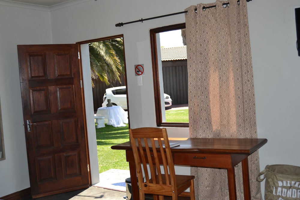 Luxury Double Room, 1 Bedroom, Garden View photo 3