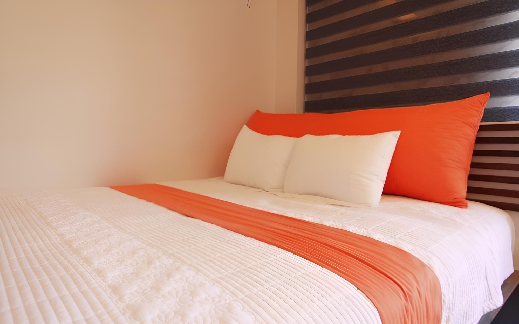 Room (Deneb (2F))