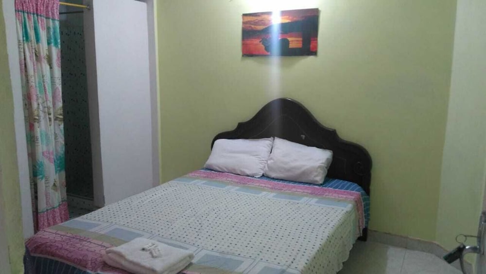 Basic Double Room, 1 Double Bed, Non Smoking photo 3