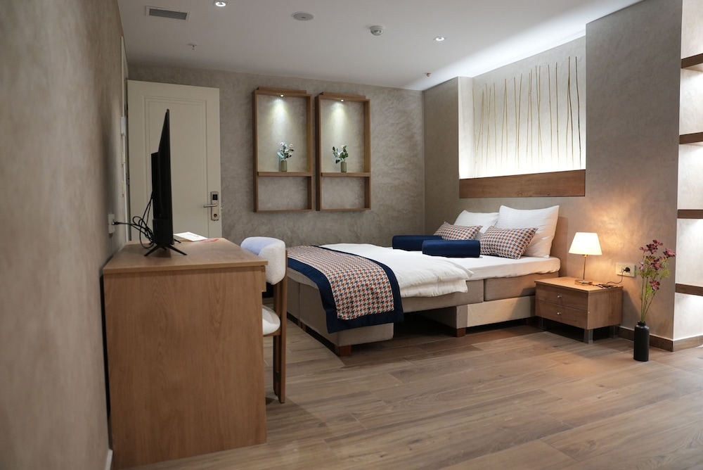 Comfort Room photo 1