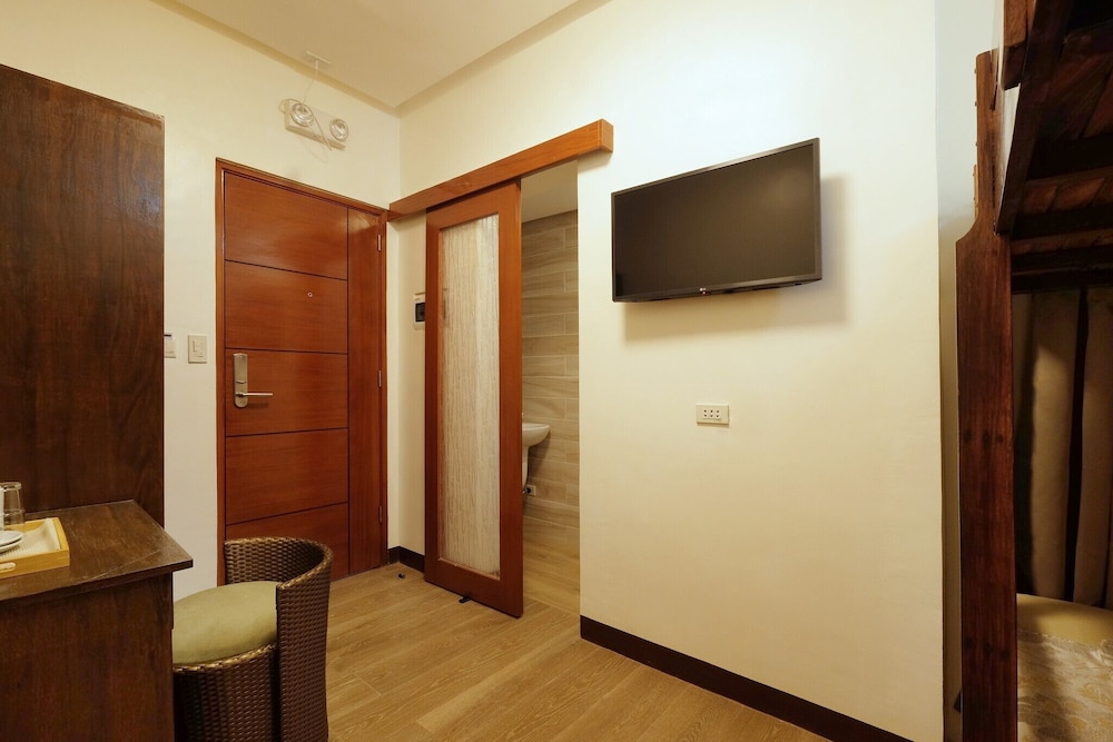 Junior Room, 2 Bedrooms photo 3