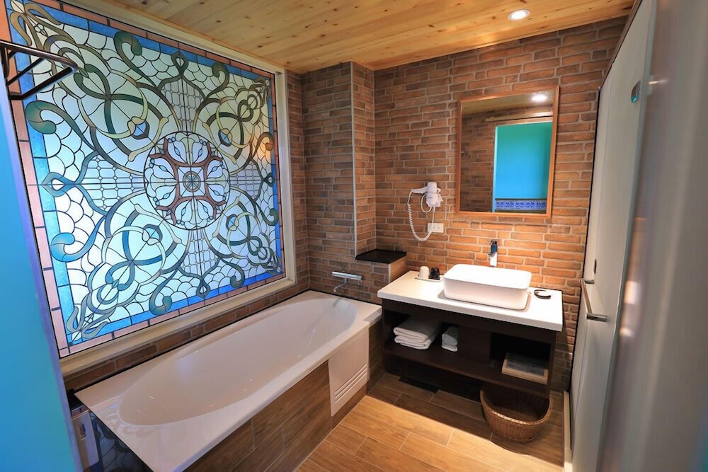 Classic Double Room, Non Smoking (211,212,213) - Photo 11