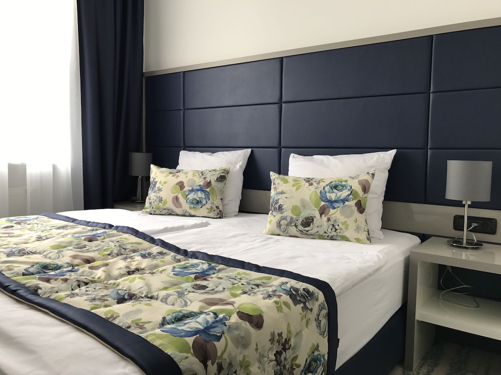 Twin Room, City View photo 1