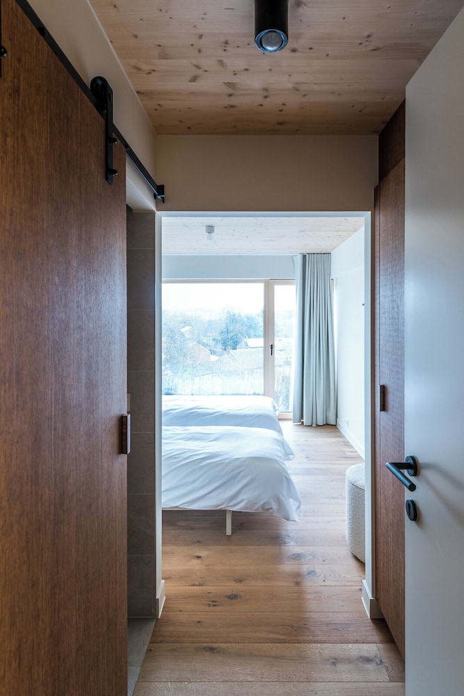 Comfort Twin Room, Private Bathroom, Hill View photo 1