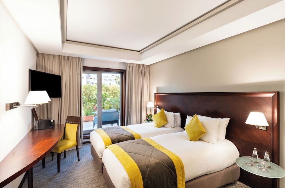 Deluxe Room, 2 Twin Beds - Photo 2