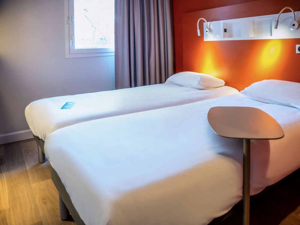 Twin Room, 2 Twin Beds - Photo 2
