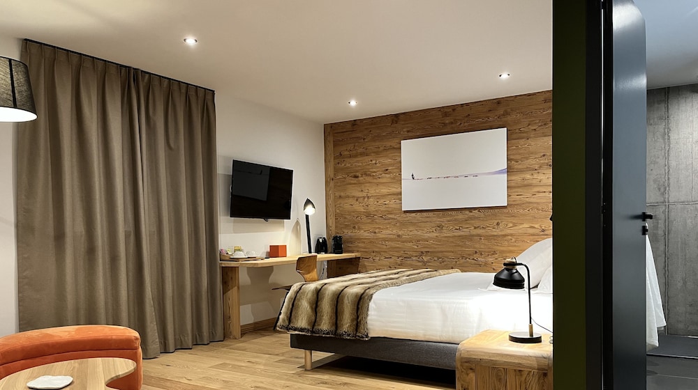 Luxury Double or Twin Room, Mountain View photo 1