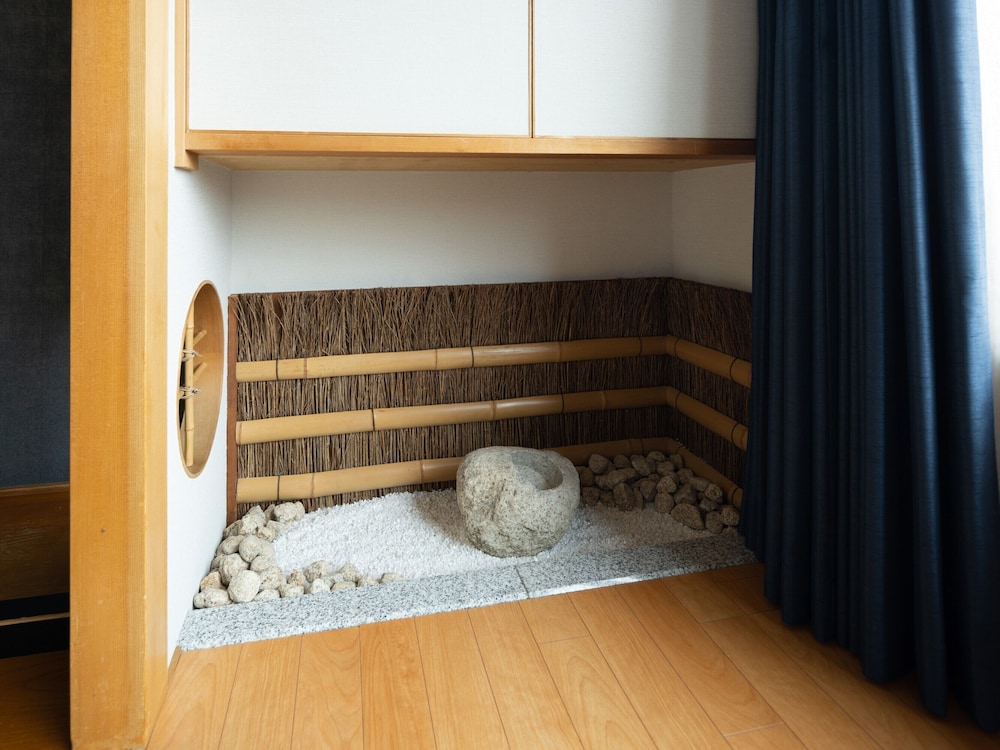 Japanese Western Style Room, Non Smoking - Photo 3