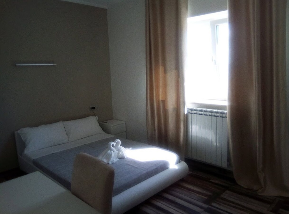 Double Room - Photo 1