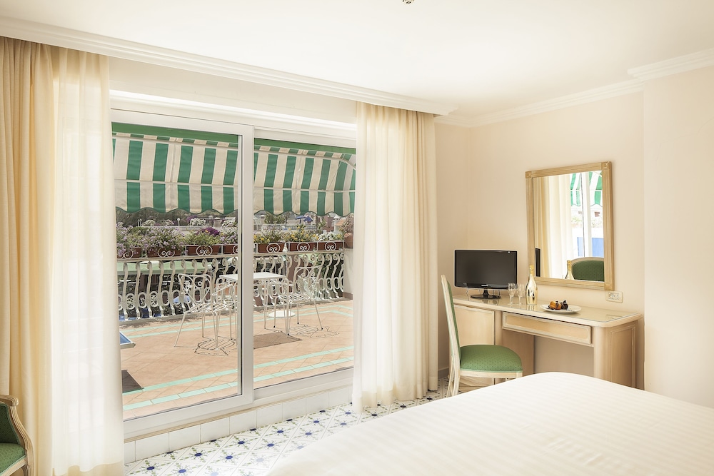Junior Suite, Garden View