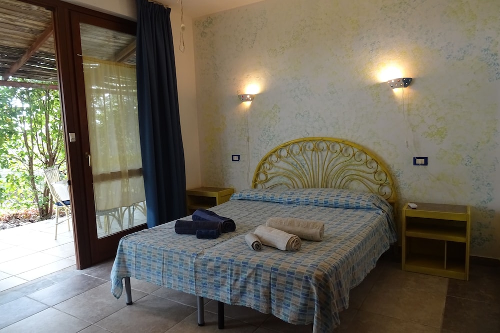 Family Double Or Twin Room, Accessible, Patio (Viburno 1) photo 1