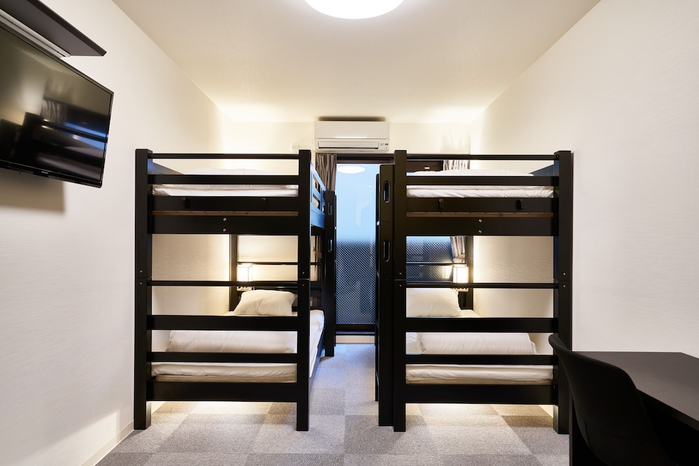 Room (B) - Photo 9