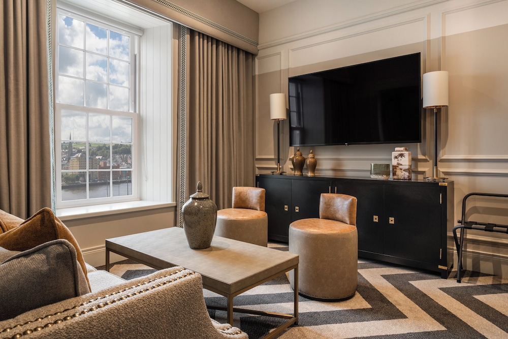 Signature Suite photo 3