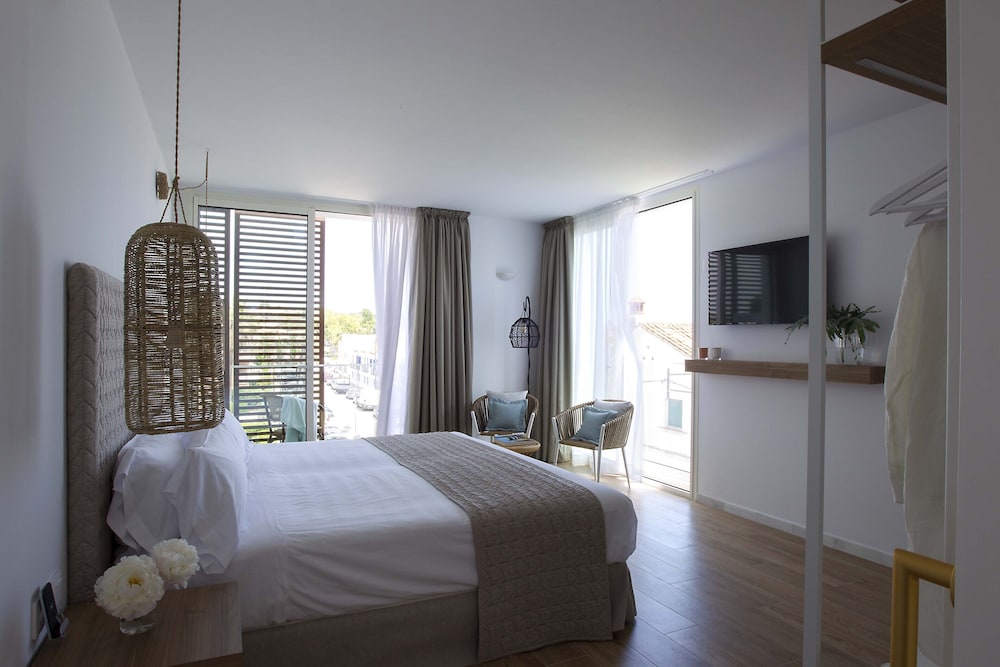 Presidential Room