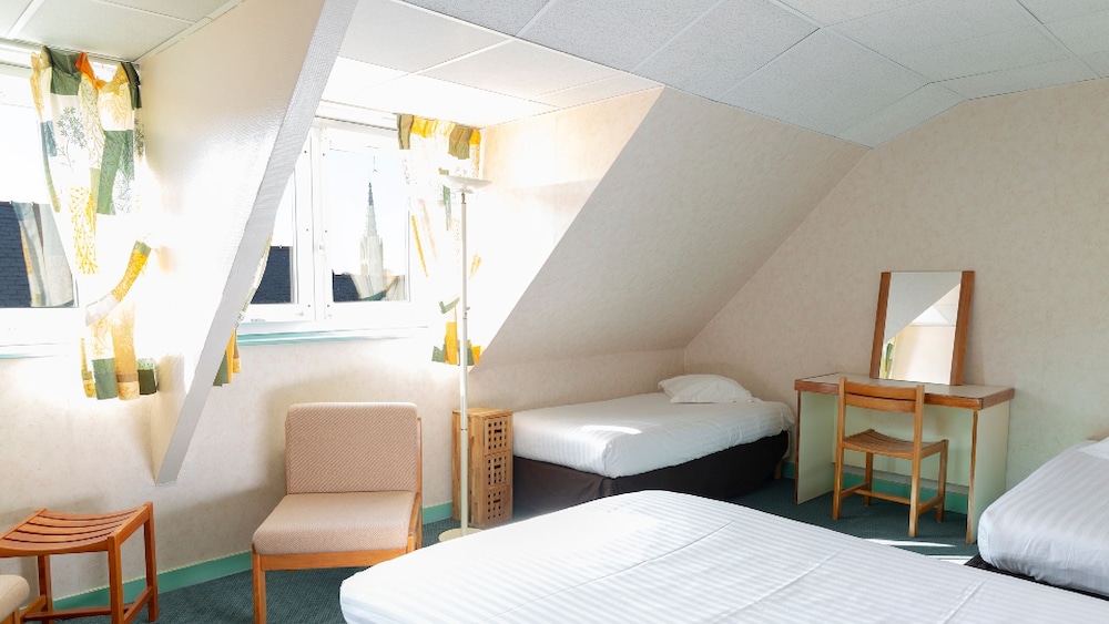 Quadruple Room - Photo 1