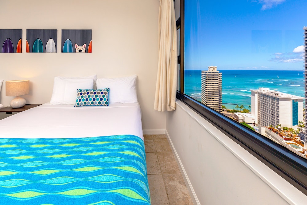 High Floor Ocean View Condo w/ 2 Beds and Parking: Family Condo, 1 Bedroom, Air conditioning, Ocean View (0062) photo