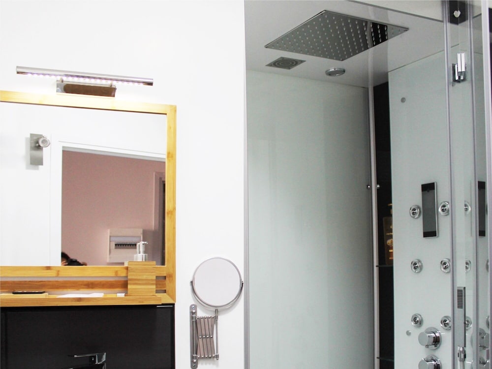 Luxury Apartment, Ensuite, Garden View - Photo 2