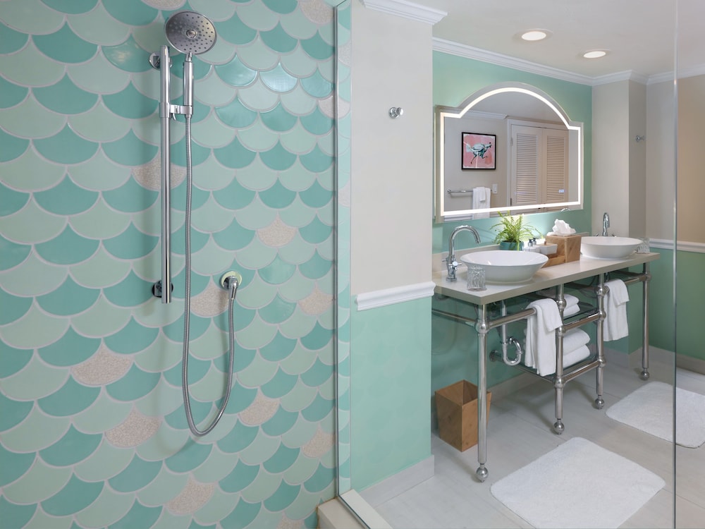 Ocean Front Boutique Suite