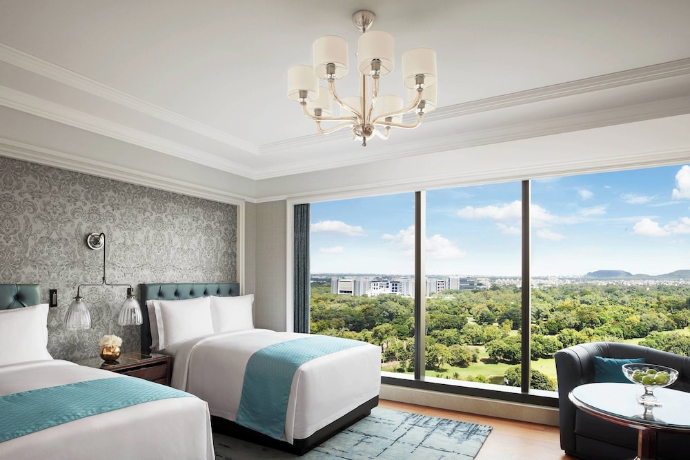 Room, 2 Queen Beds - Photo 1
