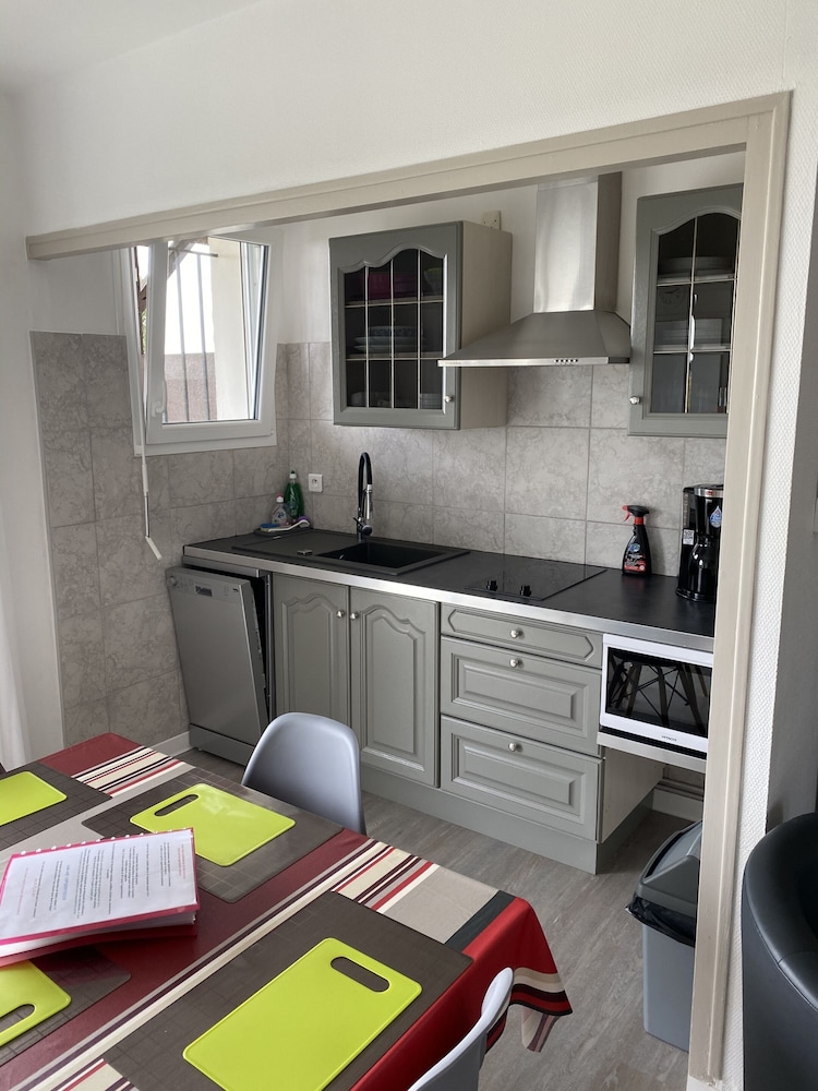 Apartment (N°6) photo 3